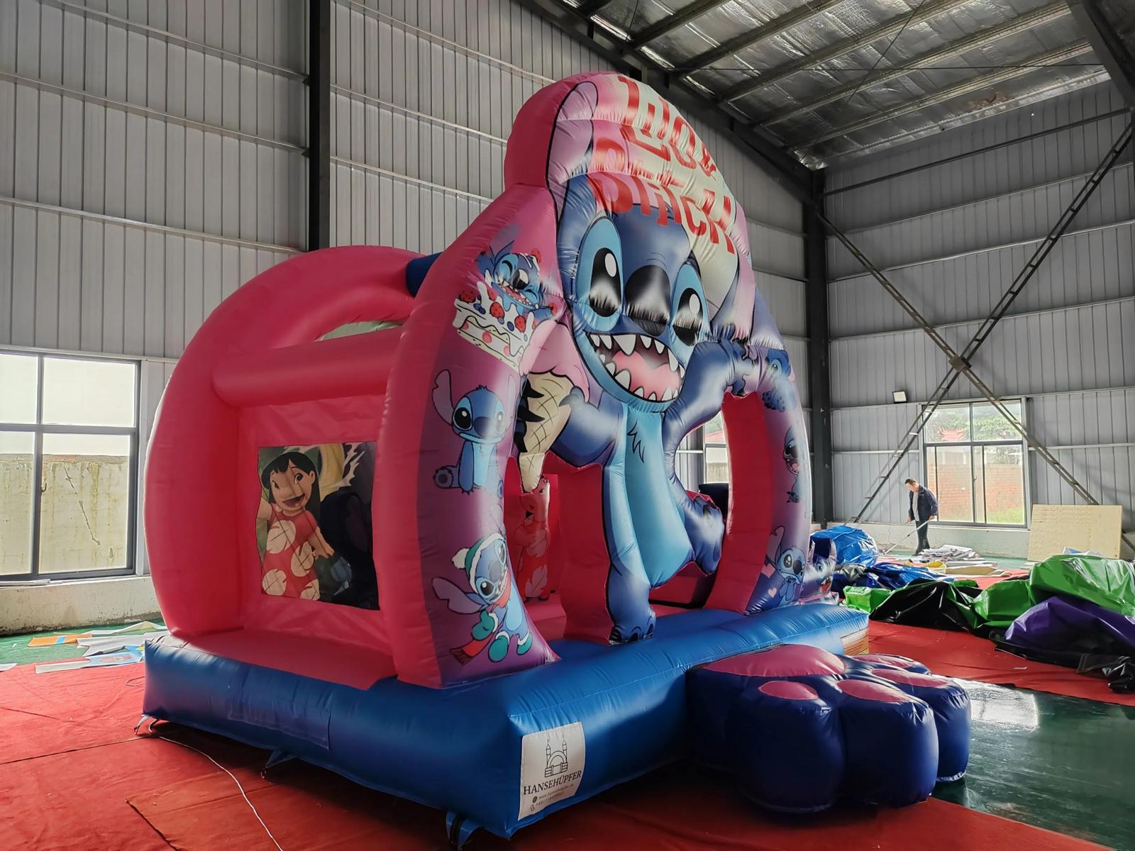 Lilo & Stitch Hüpfburg - Hüpfburg Hamburg | Hansehüpfer - Vorschaubild 3